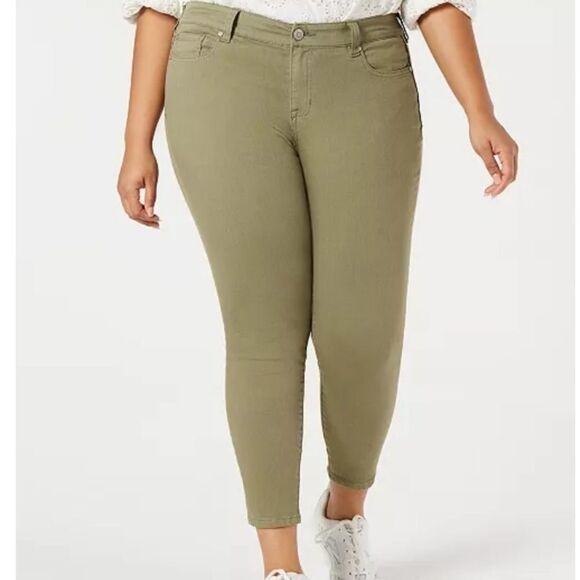 Celebrity Pink Skinny Ankle Jeans women’s size 16 ￼ - Picture 1 of 5